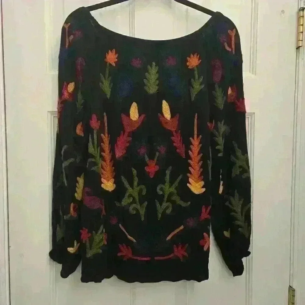 chelsea theodore Women's Embroided BlouseSize S-oversize - Picture 3 of 4